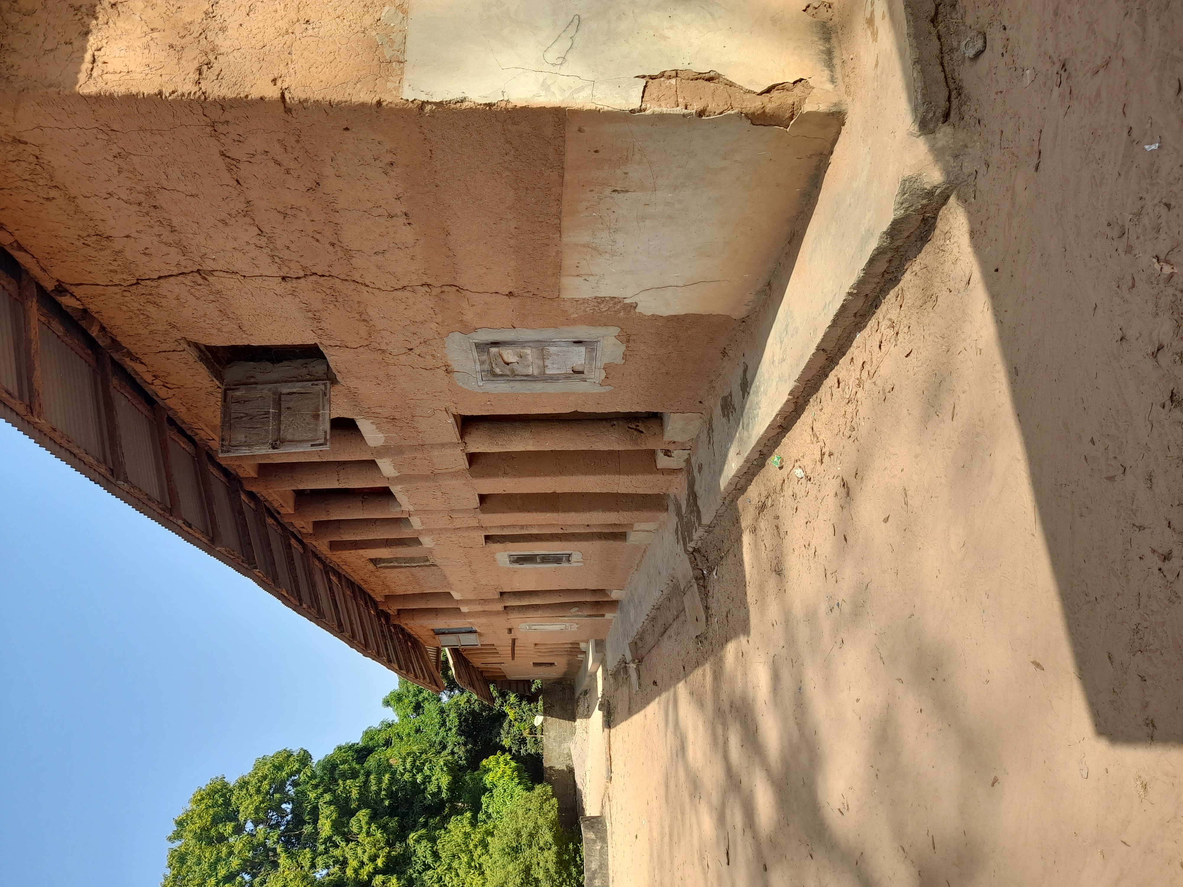 Traditionelles Lehmhaus Mlomp